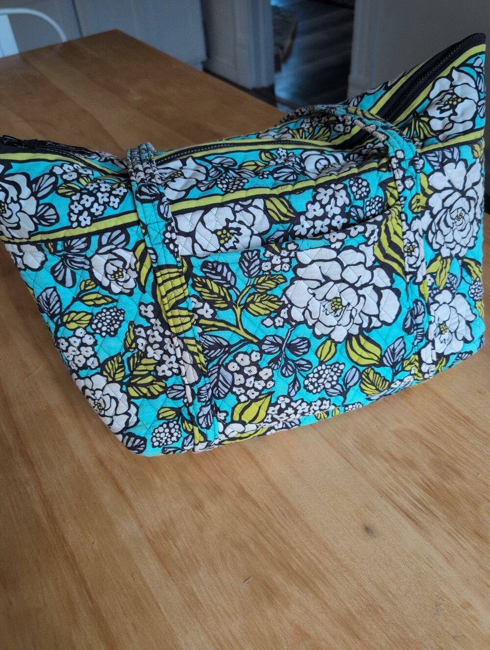 Vera Bradley Island Bloom Tote Bag Purse - Retired Pattern 22" Wide